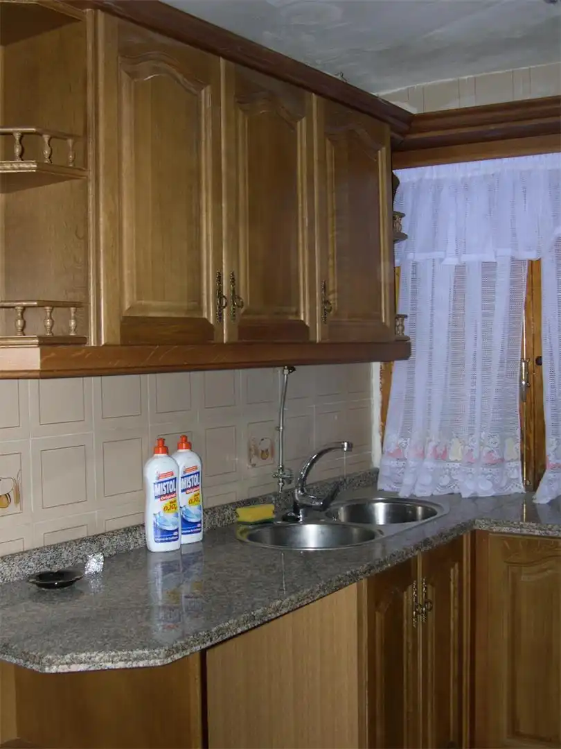 Cocina de Piso en venta en Valdastillas con Aire acondicionado, Calefacción y Amueblado