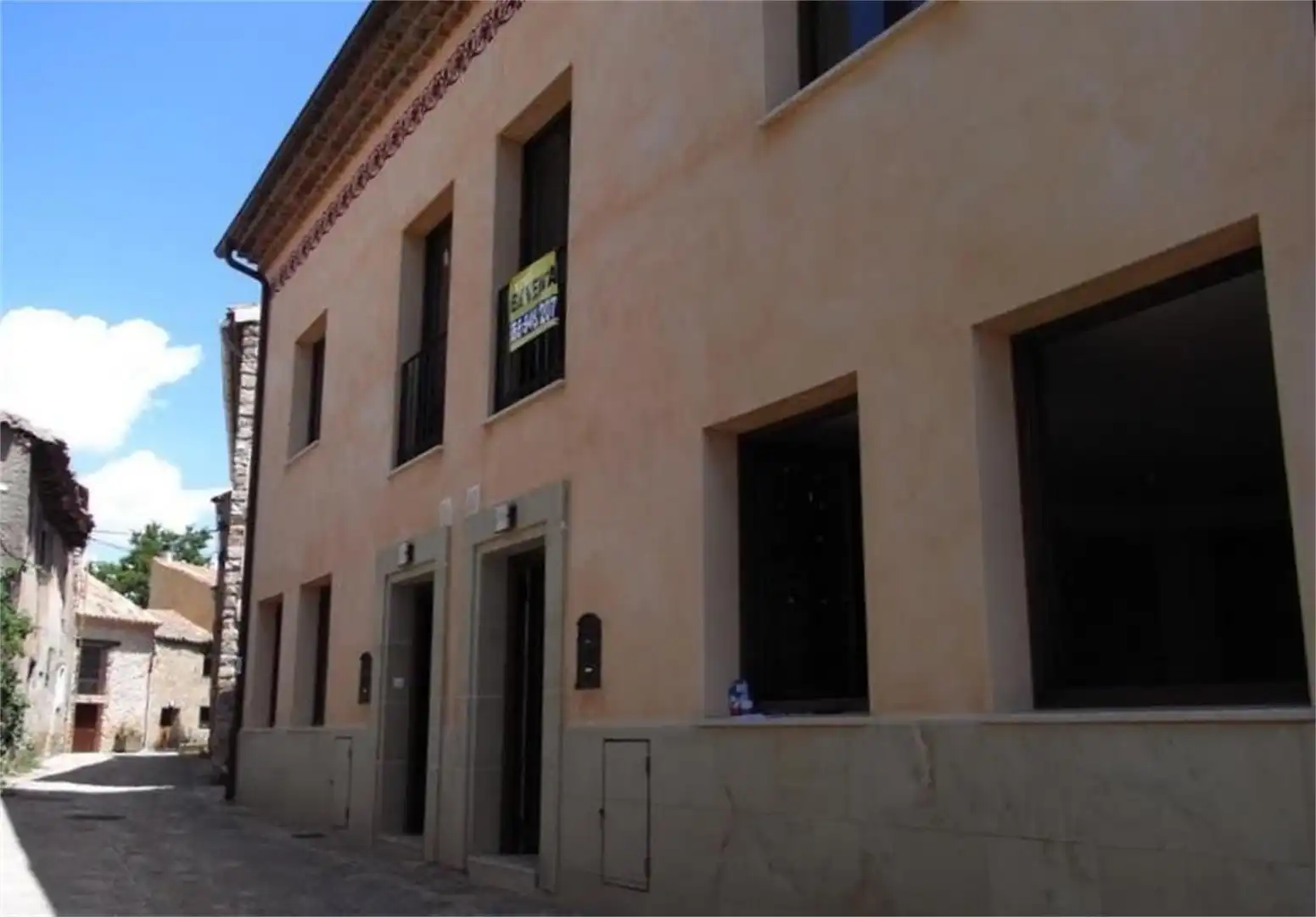 Pis en venda a Calle Hospital, 13, Medinaceli Vista exterior de Pis en venda en Medinaceli amb Calefacció i Balcó