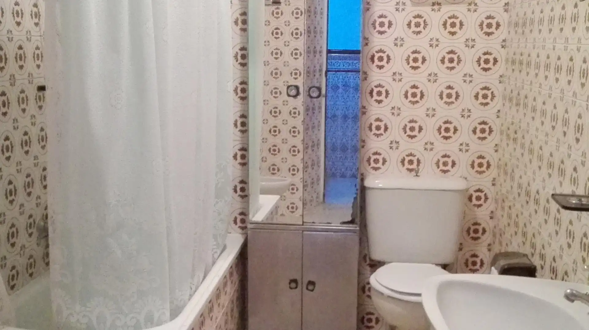 Piso en venta en Plaza Mayor, San Muñoz Baño de Piso en venta en San Muñoz con Calefacción y Amueblado