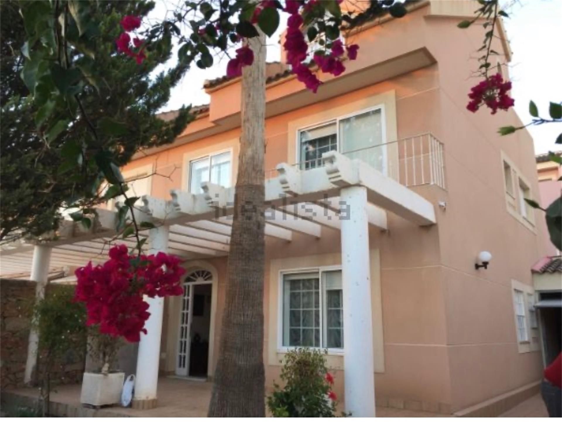 Vista exterior de Casa o xalet en venda en Mazarrón amb Aire condicionat, Terrassa i Balcó