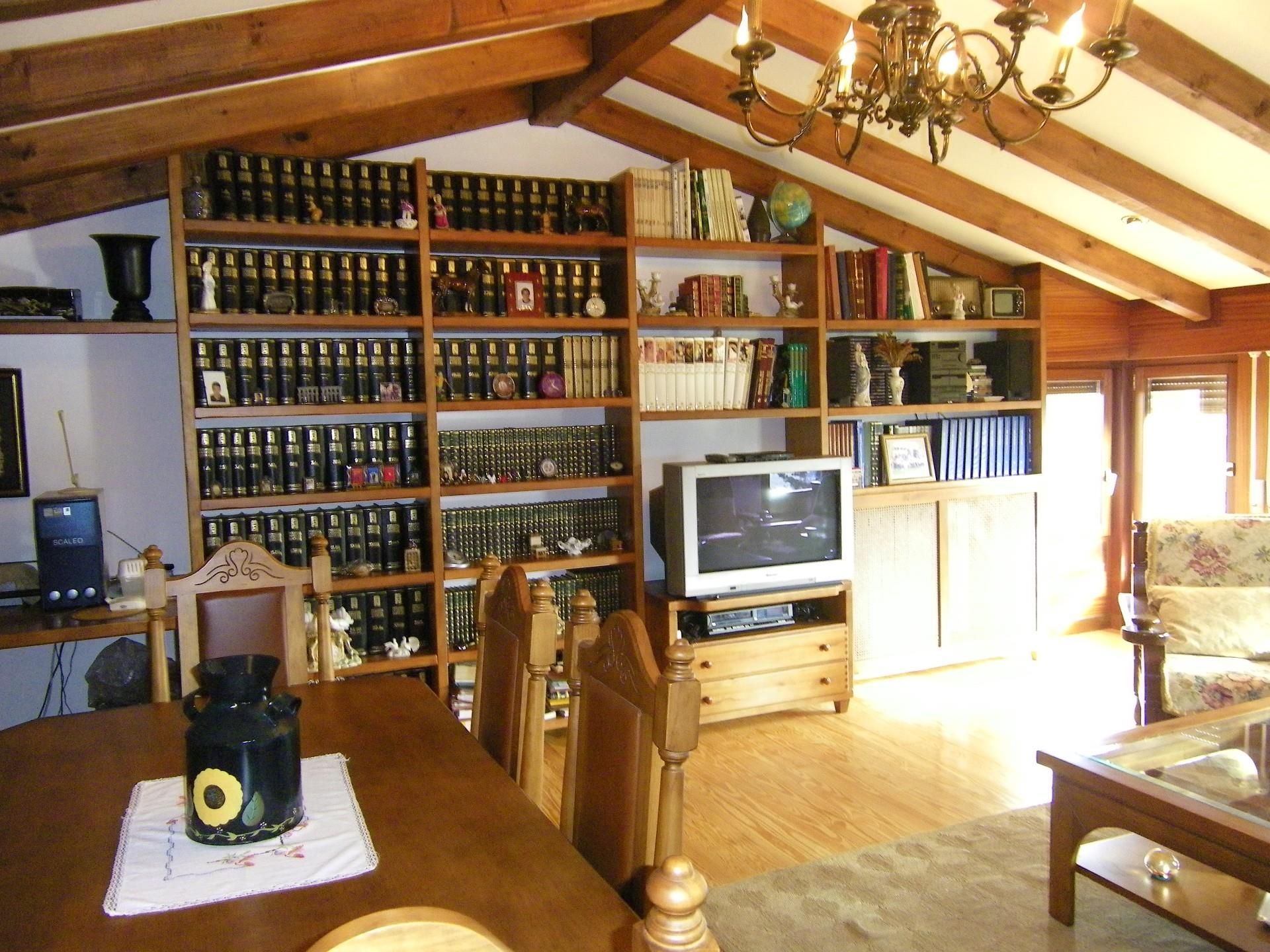 Sala d'estar de Finca rústica en venda en Mayorga amb Calefacció, Jardí privat i Parquet