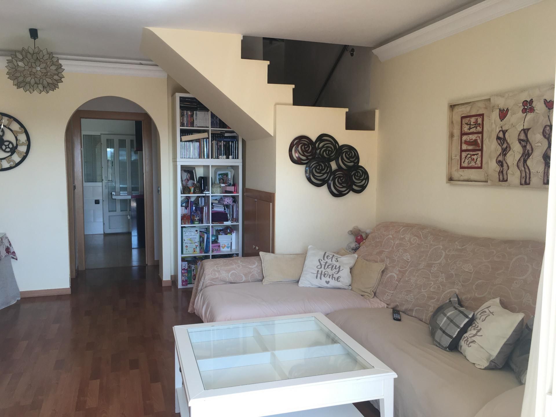 Sala d'estar de Dúplex en venda en Mazarrón amb Aire condicionat, Terrassa i Balcó
