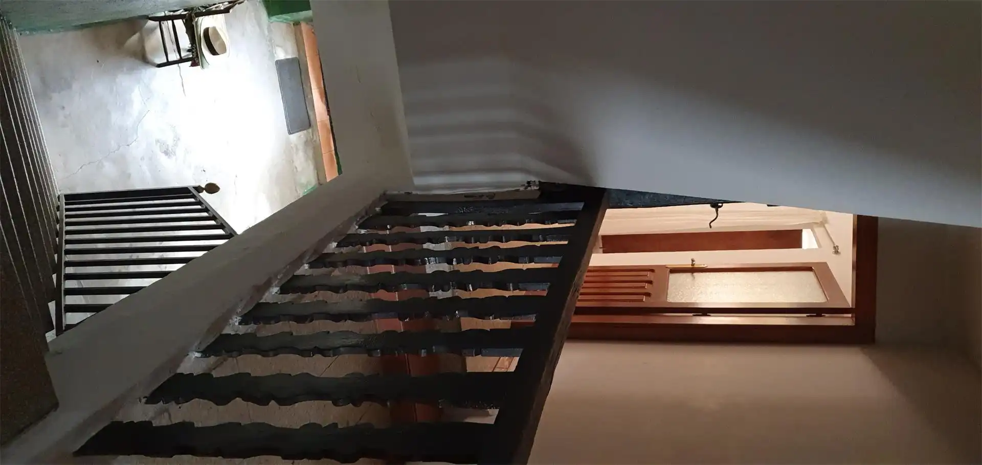 Casa adosada en venta en Calle Clavel, 10, Candeleda Casa adosada en venta en Candeleda con Aire acondicionado, Calefacción y Parquet