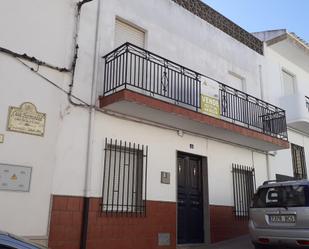 Vista exterior de Casa adosada en venda en Sabiote amb Terrassa, Traster i Moblat