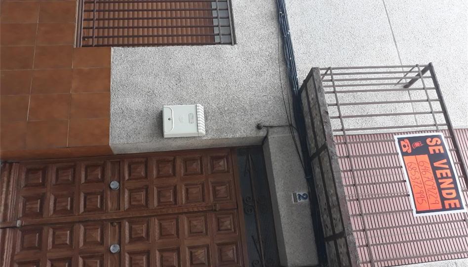 Photo 1 of Single-family semi-detached for sale in Calle Juan Alcalde, Los Villares, Jaén