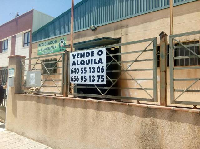 Nave industrial en Alquiler en Calle Torre del Hacho en Zona de la Vega