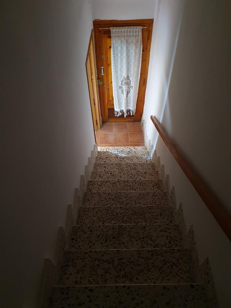 Casa adosada en venda en Alatoz amb Aire condicionat