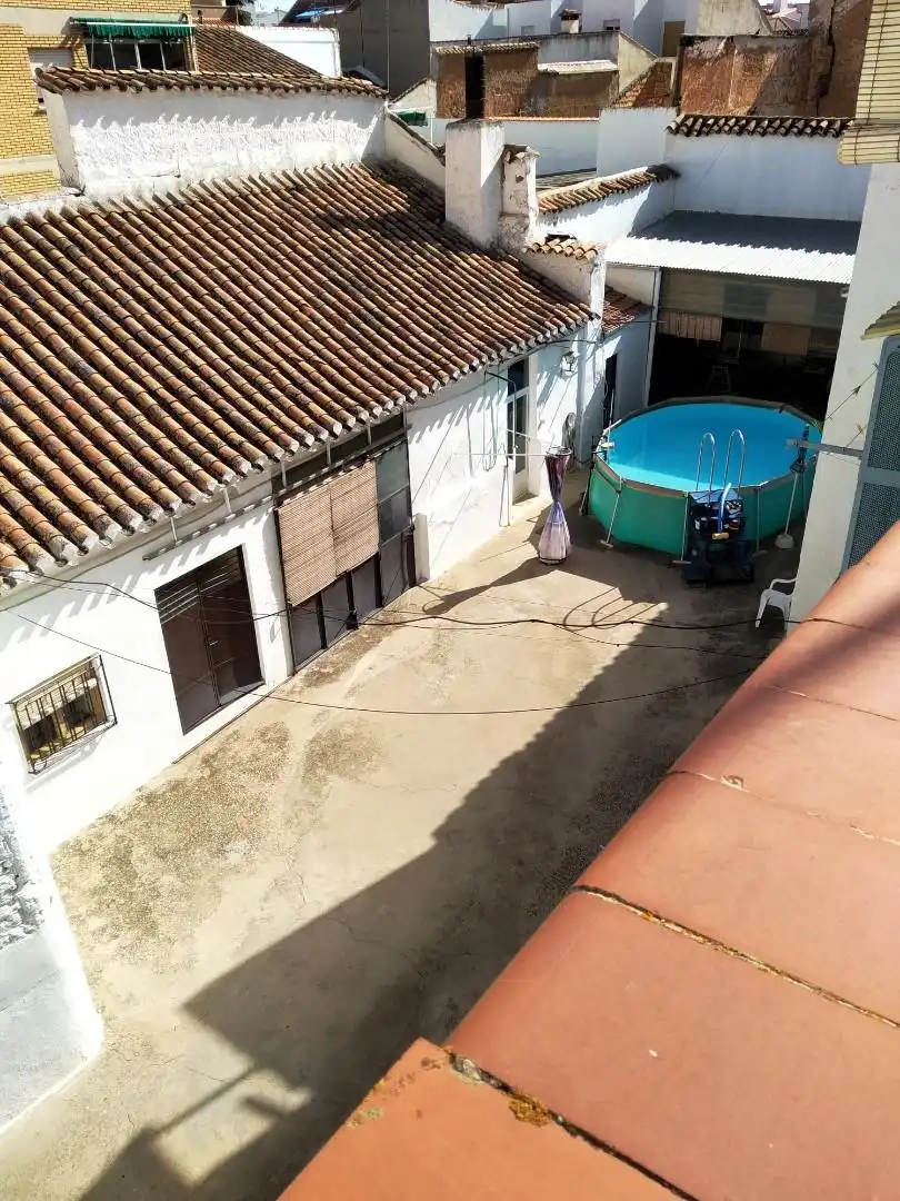 Casa o chalet en venta en Calle Unión, 23, Valdepeñas Vista exterior de Casa o chalet en venta en Valdepeñas con Aire acondicionado, Calefacción y Jardín privado