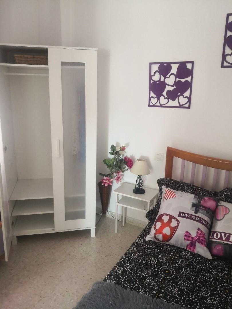 Pis per a compartir a Calle Camero, Centro