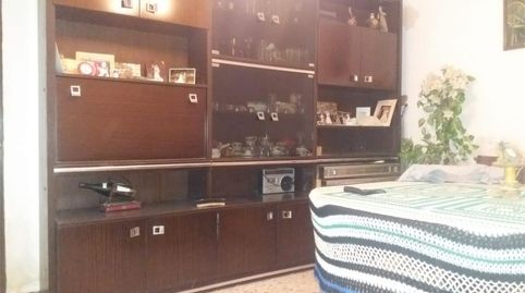 Casa adosada en venta en Calle Nieves, Chiclana de Segura, Jaén - imagen 2 Foto 2 de Casa adosada en venta en Calle Nieves, Chiclana de Segura, Jaén