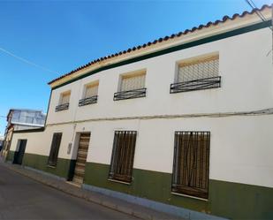 Exterior view of Single-family semi-detached for sale in La Puebla de Almoradiel