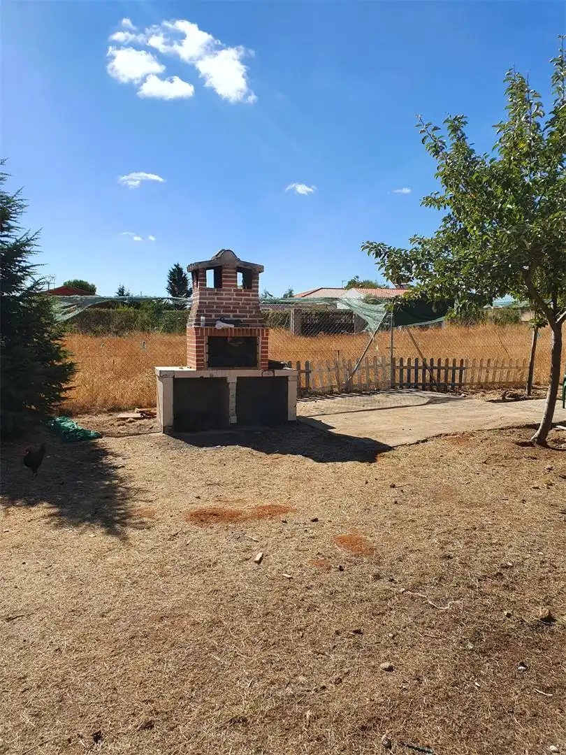 Houses for sale in Carretera de Salamanca, Calvarrasa de Arriba Houses for sale in Calvarrasa de Arriba with Terrace and Balcony