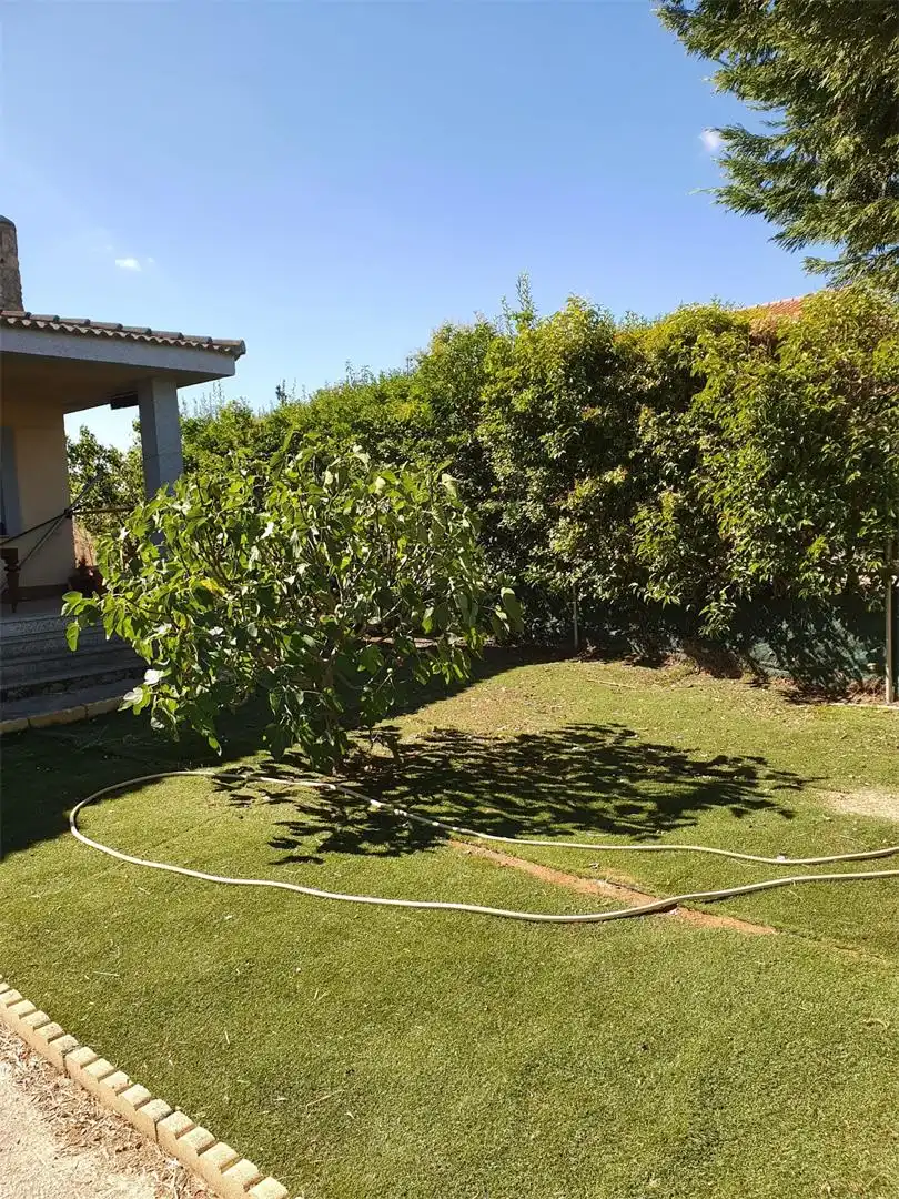 Houses for sale in Carretera de Salamanca, Calvarrasa de Arriba Garden of Houses for sale in Calvarrasa de Arriba with Terrace and Balcony