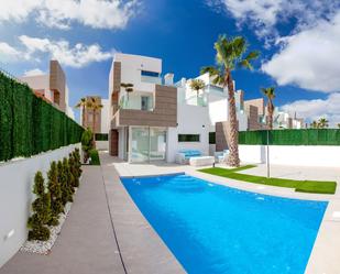 Exterior view of House or chalet for sale in Guardamar del Segura  with Air Conditioner, Terrace and Swimming Pool