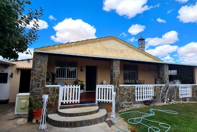 House or chalet for sale in Calle Palomas, Castellanos de Villiquera, Salamanca - image 1 Photo 1 of House or chalet for sale in Calle Palomas, Castellanos de Villiquera, Salamanca