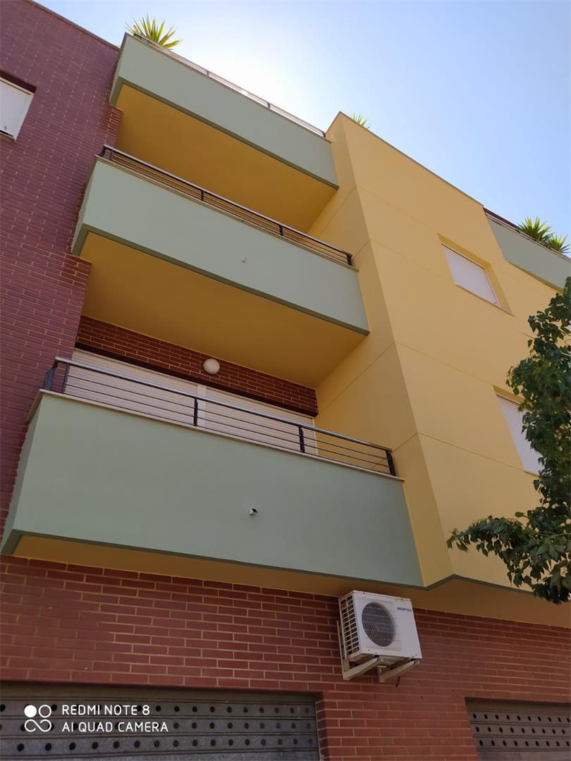 Exterior view of Flat for sale in Manuel  with Air Conditioner, Terrace and Balcony