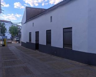 Exterior view of Premises for sale in Fuentes de León