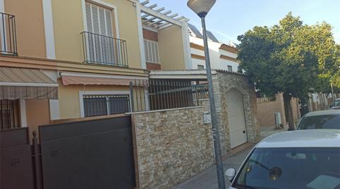 Single-family semi-detached for sale in Calle Juan Pérez de Pineda, Colores - Entreparques, Sevilla - image 2 Photo 2 of Single-family semi-detached for sale in Calle Juan Pérez de Pineda, Colores - Entreparques, Sevilla