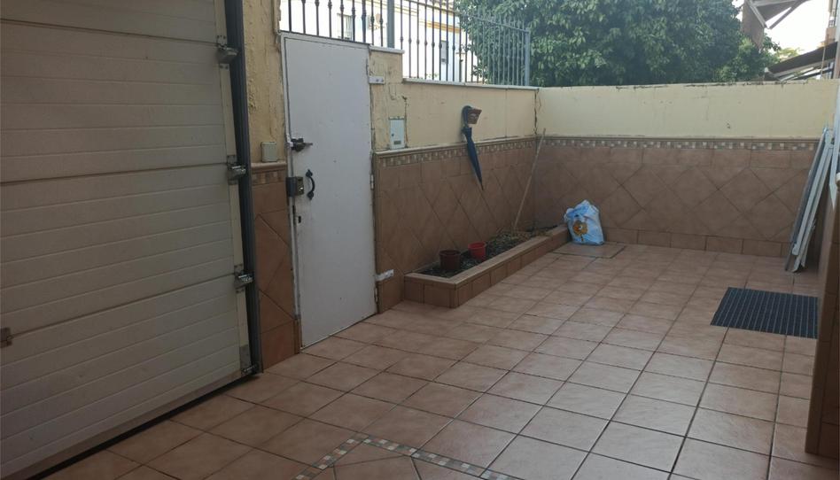 Single-family semi-detached for sale in Calle Juan Pérez de Pineda, Colores - Entreparques, Sevilla - image 1 Photo 1 of Single-family semi-detached for sale in Calle Juan Pérez de Pineda, Colores - Entreparques, Sevilla