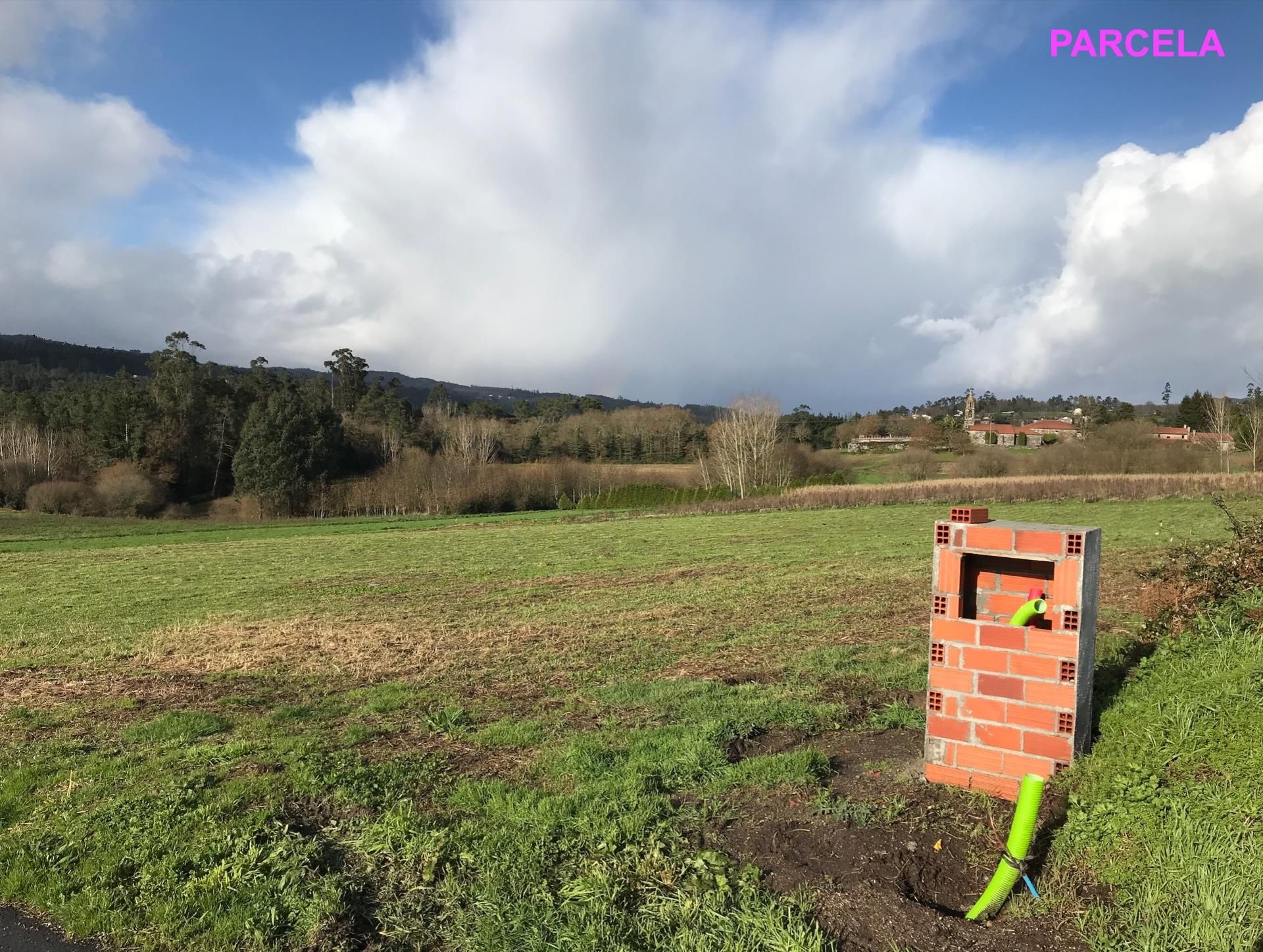 Exterior view of Land for sale in Santiago de Compostela 