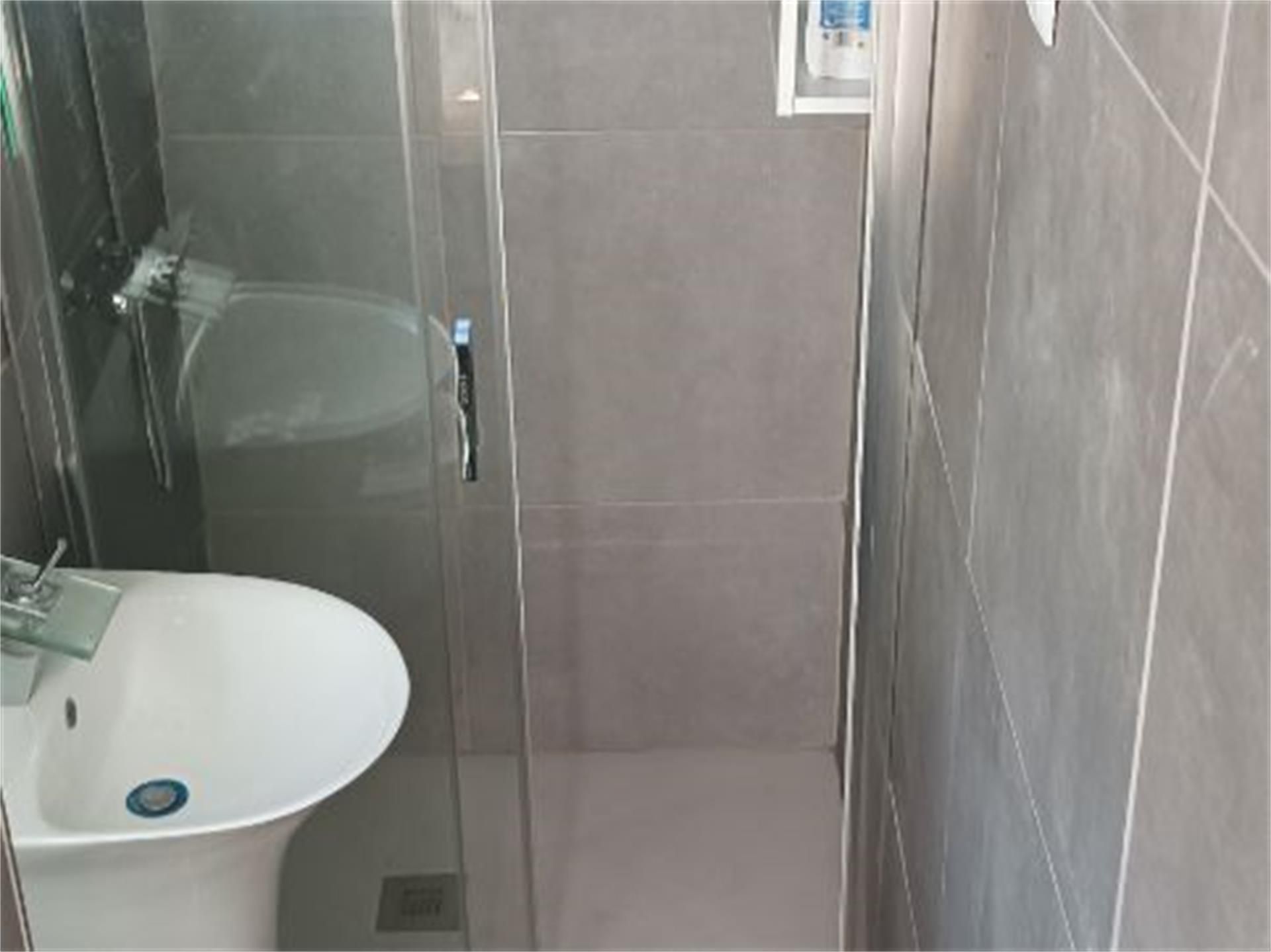 Casa adosada en venda a Calle Cánovas del Castillo, 14, Playa Puerto de Sagunto Bany de Casa adosada en venda en Sagunto / Sagunt amb Aire condicionat, Terrassa i Balcó