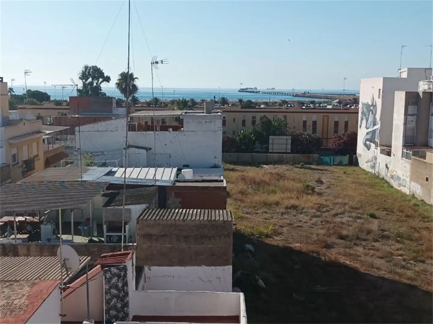 Pis en venda a Calle Cánovas del Castillo, 14, Playa Puerto de Sagunto Vista exterior de Pis en venda en Sagunto / Sagunt amb Aire condicionat, Calefacció i Jardí privat