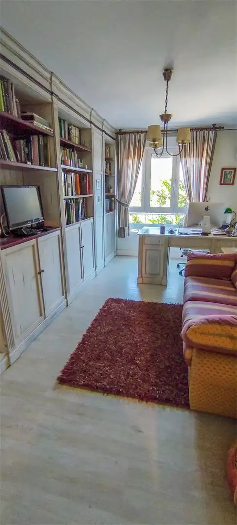Flat for sale in Calle Arabial, 36, Camino de Ronda Bedroom of Flat for sale in Granada with Air Conditioner, Heating and Parquet flooring