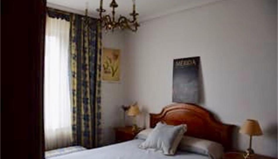Foto 1 de Piso en venta en Calle del Muro, 2, Bembibre, León