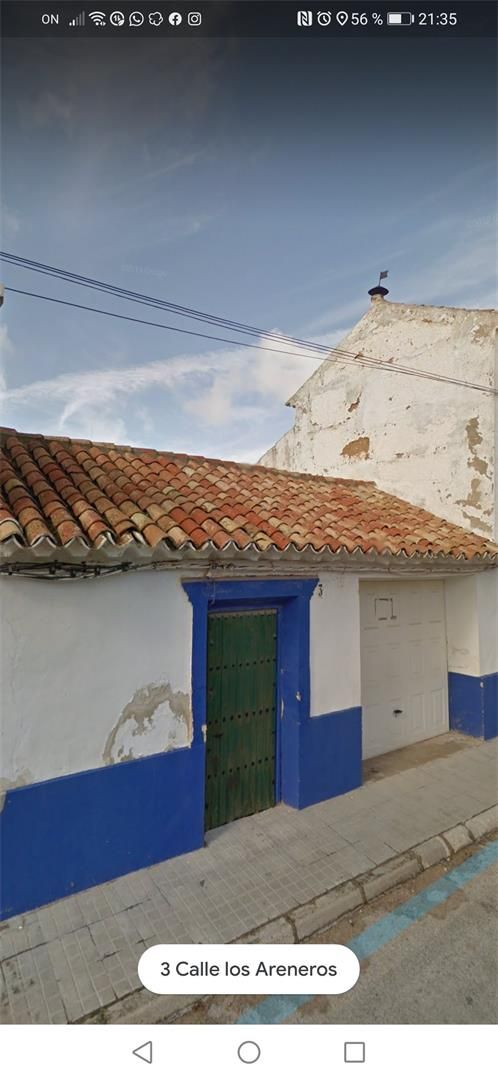 Vista exterior de Casa o xalet en venda en Arenales de San Gregorio amb Jardí privat
