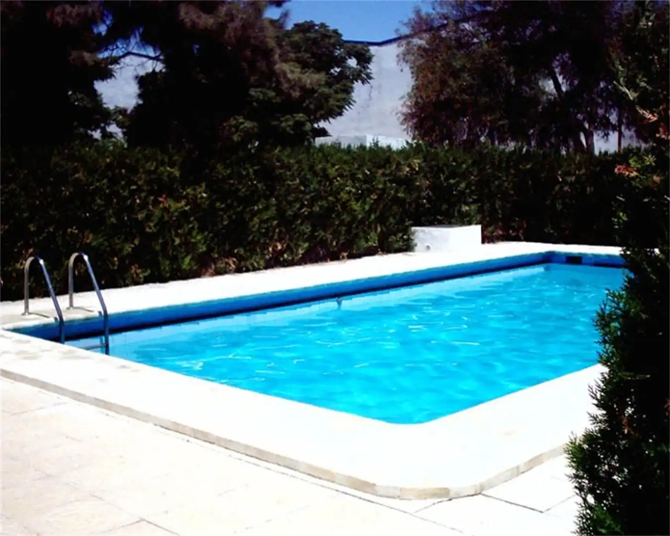 Piscina de Casa o chalet en venta en Carmona con Aire acondicionado, Calefacción y Jardín privado