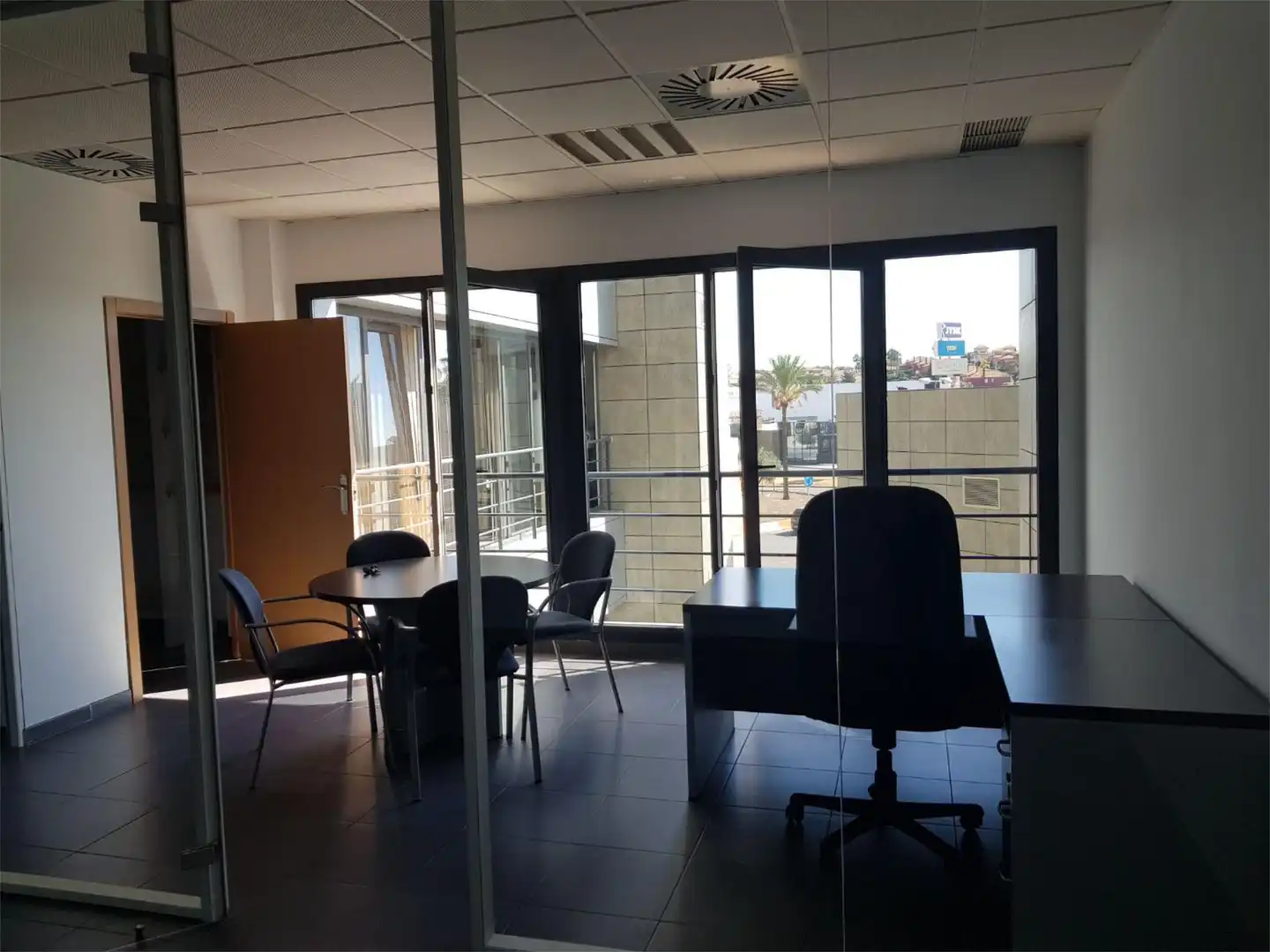 Local de alquiler en Calle Ingeniería, 3, Gines Local de alquiler en Gines con Aire acondicionado