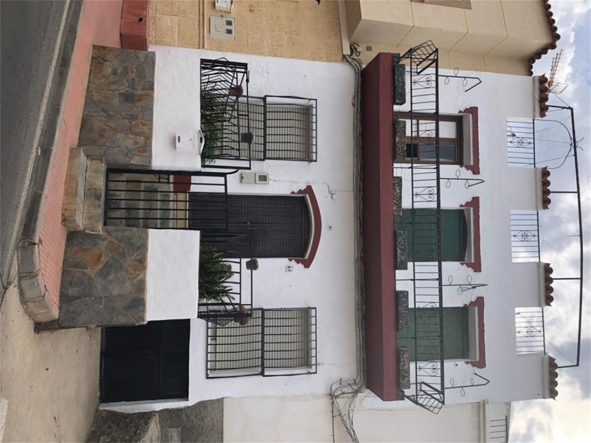 Vista exterior de Casa adosada en venda en Canjáyar