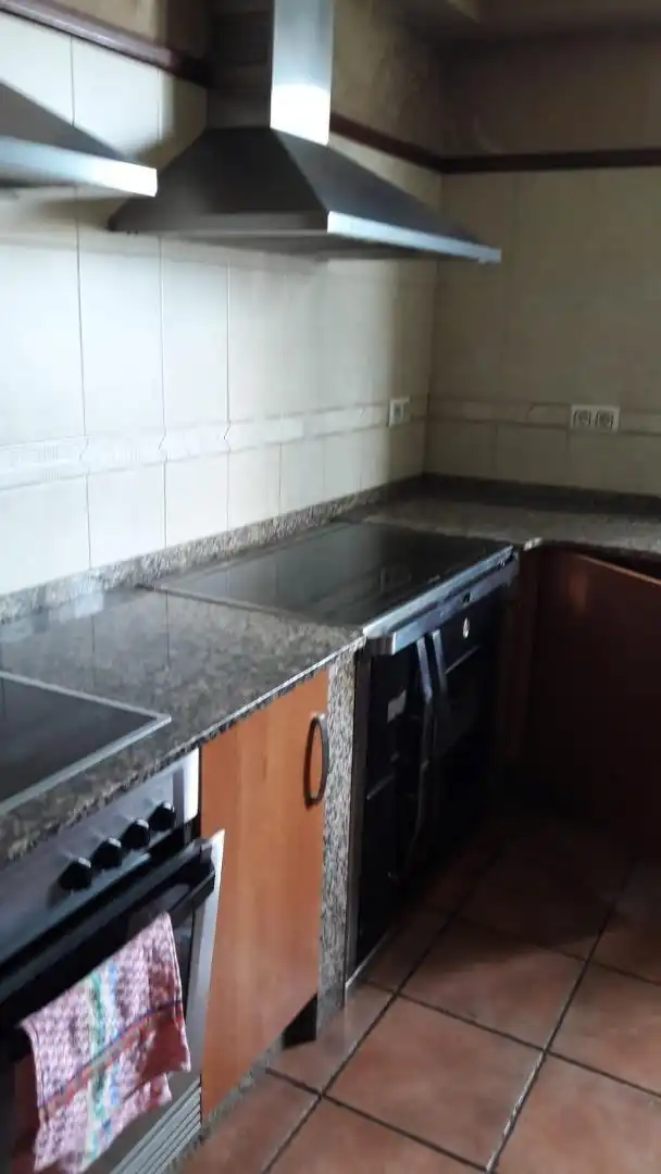 Houses for sale in Carreira, 34, Zas Kitchen of Houses for sale in Zas with Terrace, Storage room and Oven