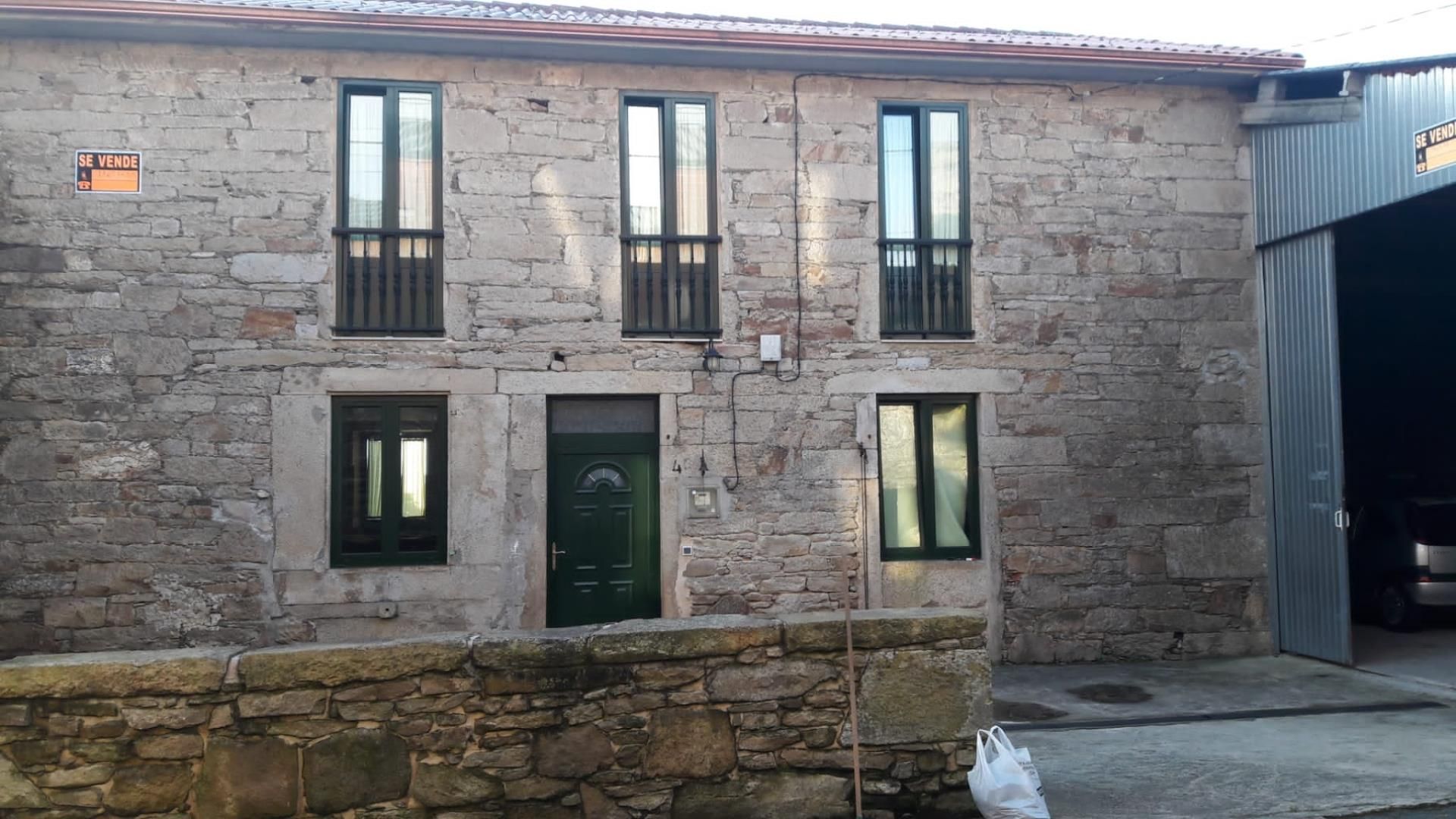 Vista exterior de Casa o xalet en venda en Zas amb Terrassa, Traster i Forn