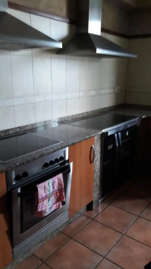 Houses for sale in Carreira, 34, Zas Kitchen of Houses for sale in Zas with Terrace, Storage room and Oven
