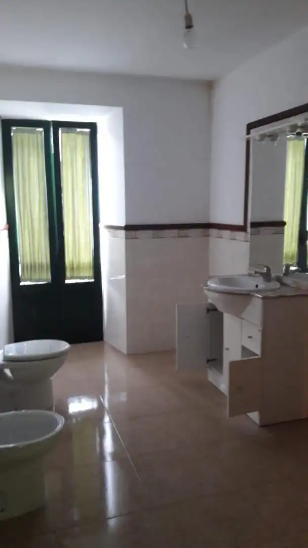 Houses for sale in Carreira, 34, Zas Bathroom of Houses for sale in Zas with Terrace, Storage room and Oven