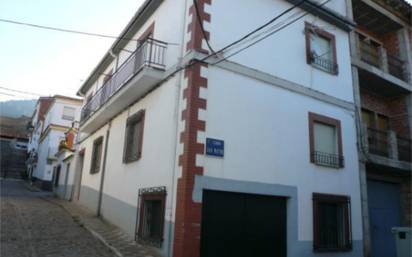 Casa adosada en alquiler en la puerta de segura