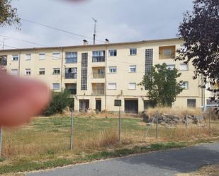 Vista exterior de Pis en venda en Navarredondilla amb Calefacció, Terrassa i Traster