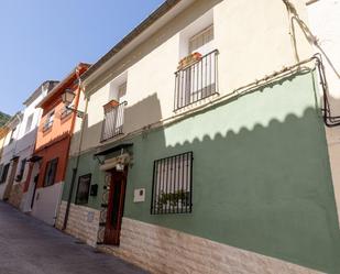 Vista exterior de Casa adosada en venda en Vallada amb Aire condicionat, Terrassa i Balcó