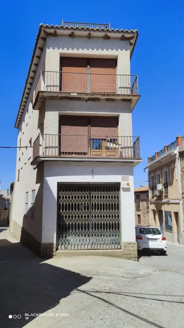 Casa o xalet en venda a Plaza de la Constitución, 2, Lagartera Vista exterior de Casa o xalet en venda en Lagartera amb Aire condicionat, Parquet i Traster