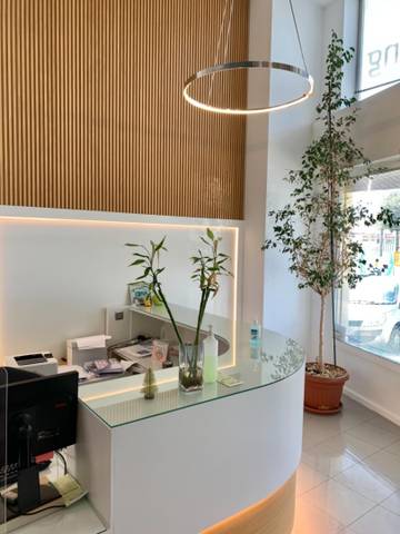 Local comercial en Alquiler en Calle Mercedes Llopart, 8 en El Cónsul - Ciudad Universitaria - El Romeral