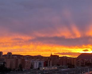 Vista exterior de Pis en venda en Alicante / Alacant amb Aire condicionat i Terrassa