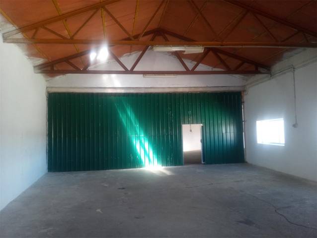 Nave industrial en Venta en Calle Las Cruces en Diego del Carpio