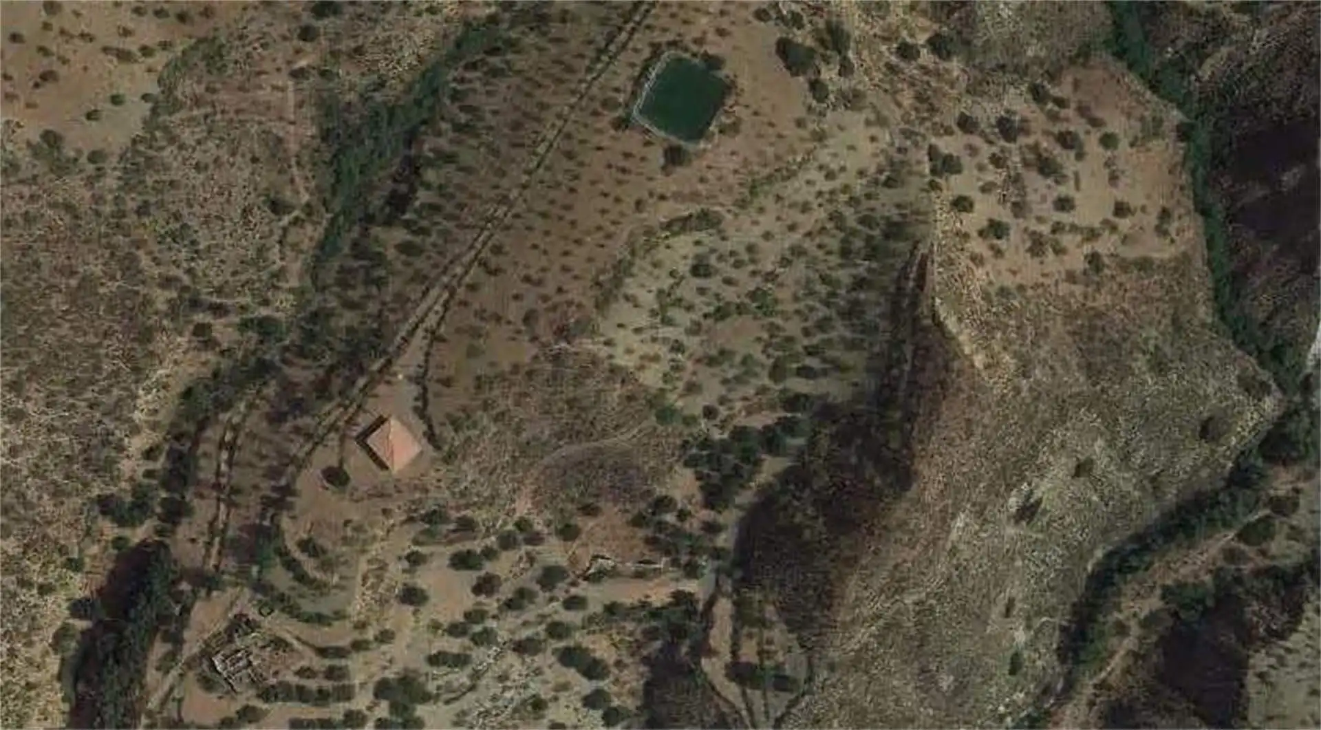 Bebaubares Gelände zum Verkauf in GR-413, Lobras Bebaubares Gelände zum Verkauf in Lobras
