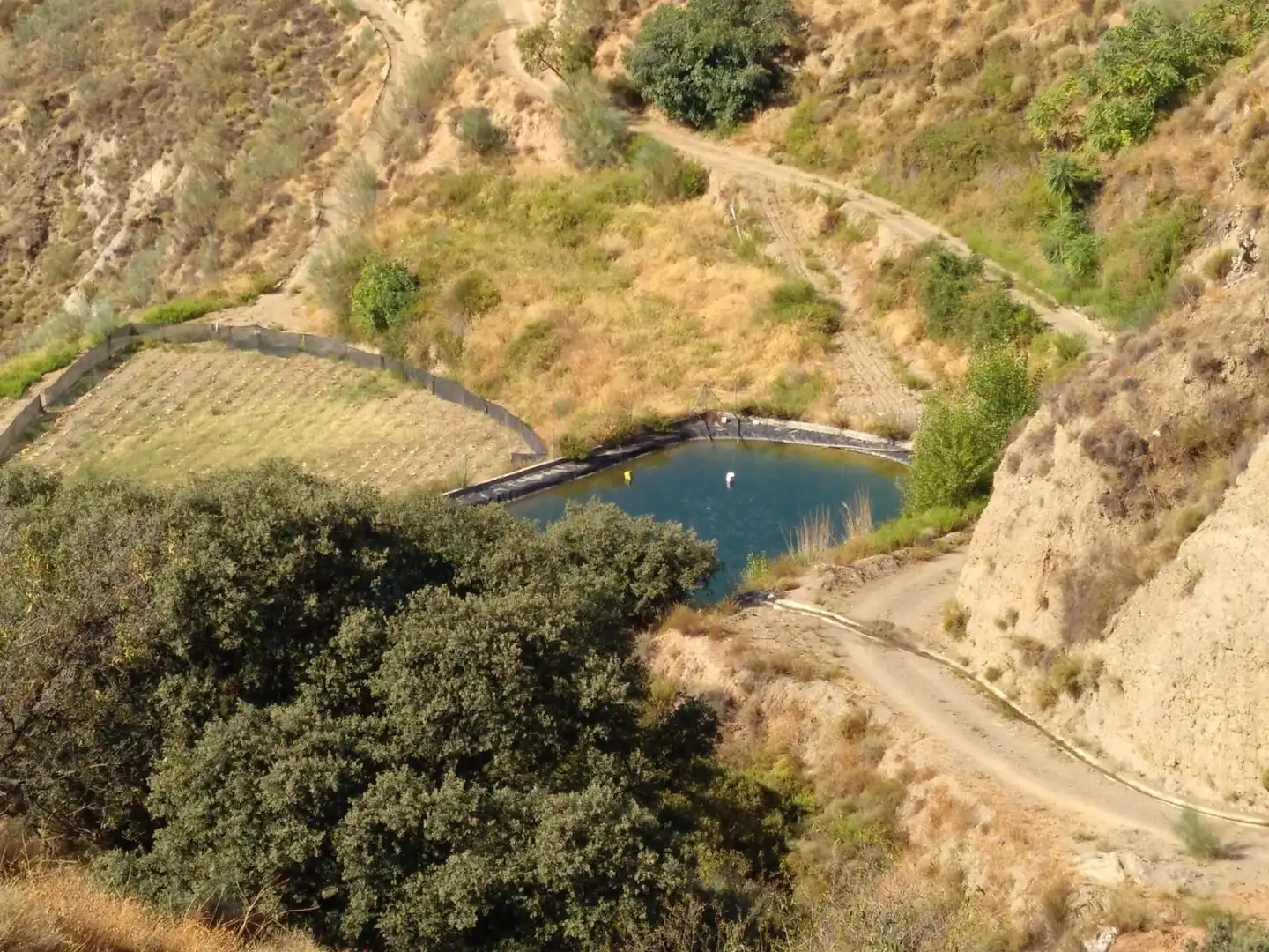 Bebaubares Gelände zum Verkauf in GR-413, Lobras Schwimmbecken von Bebaubares Gelände zum Verkauf in Lobras