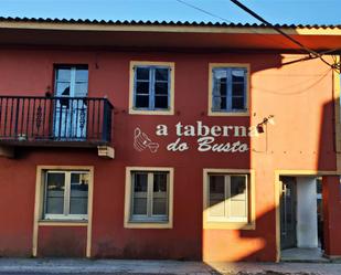 Vista exterior de Casa adosada en venda en Santa Comba amb Balcó