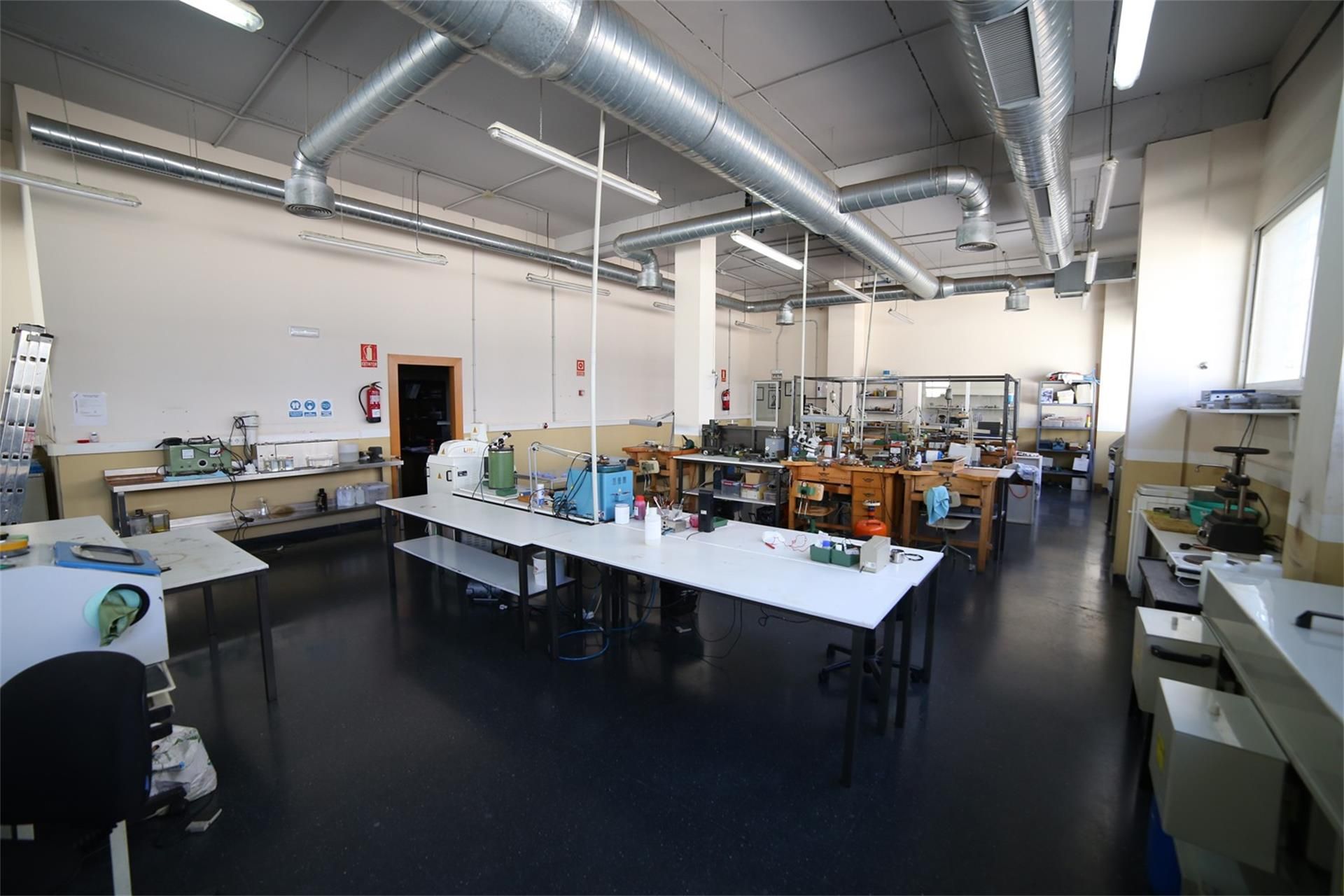Nave industrial en venta en  Córdoba Capital con Aire acondicionado y Calefacción