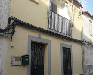Vista exterior de Pis en venda en Berzocana amb Balcó