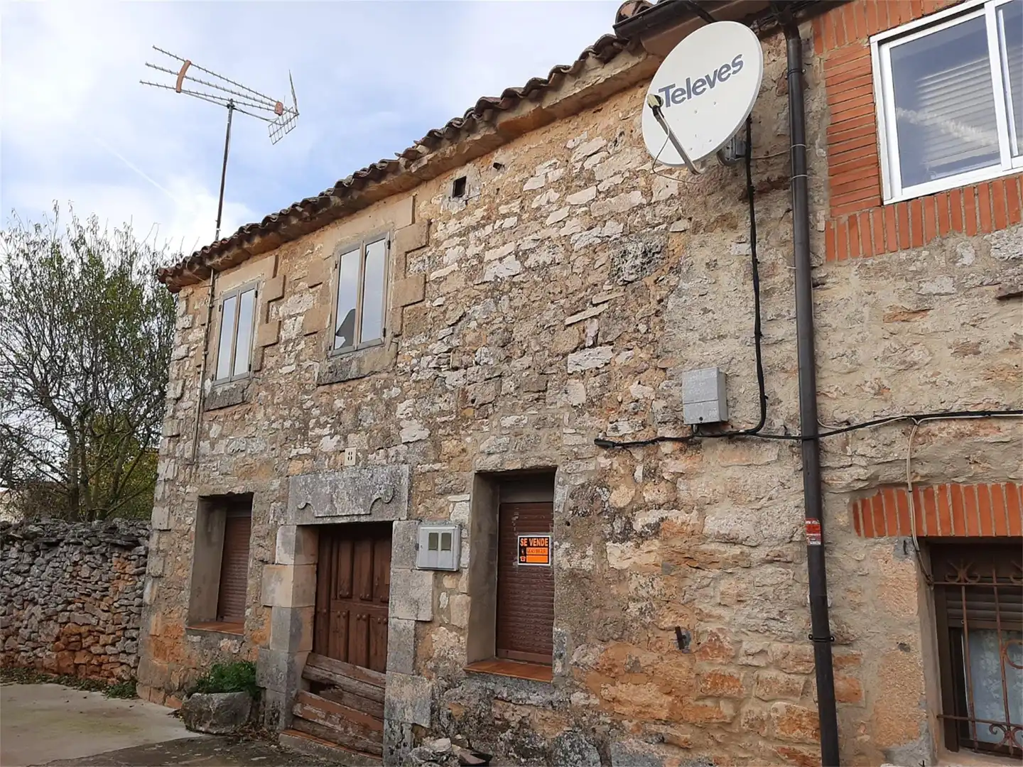 Einfamilien-Reihenhaus zum Verkauf in Merindad de Río Ubierna Außenansicht von Einfamilien-Reihenhaus zum Verkauf in Merindad de Río Ubierna