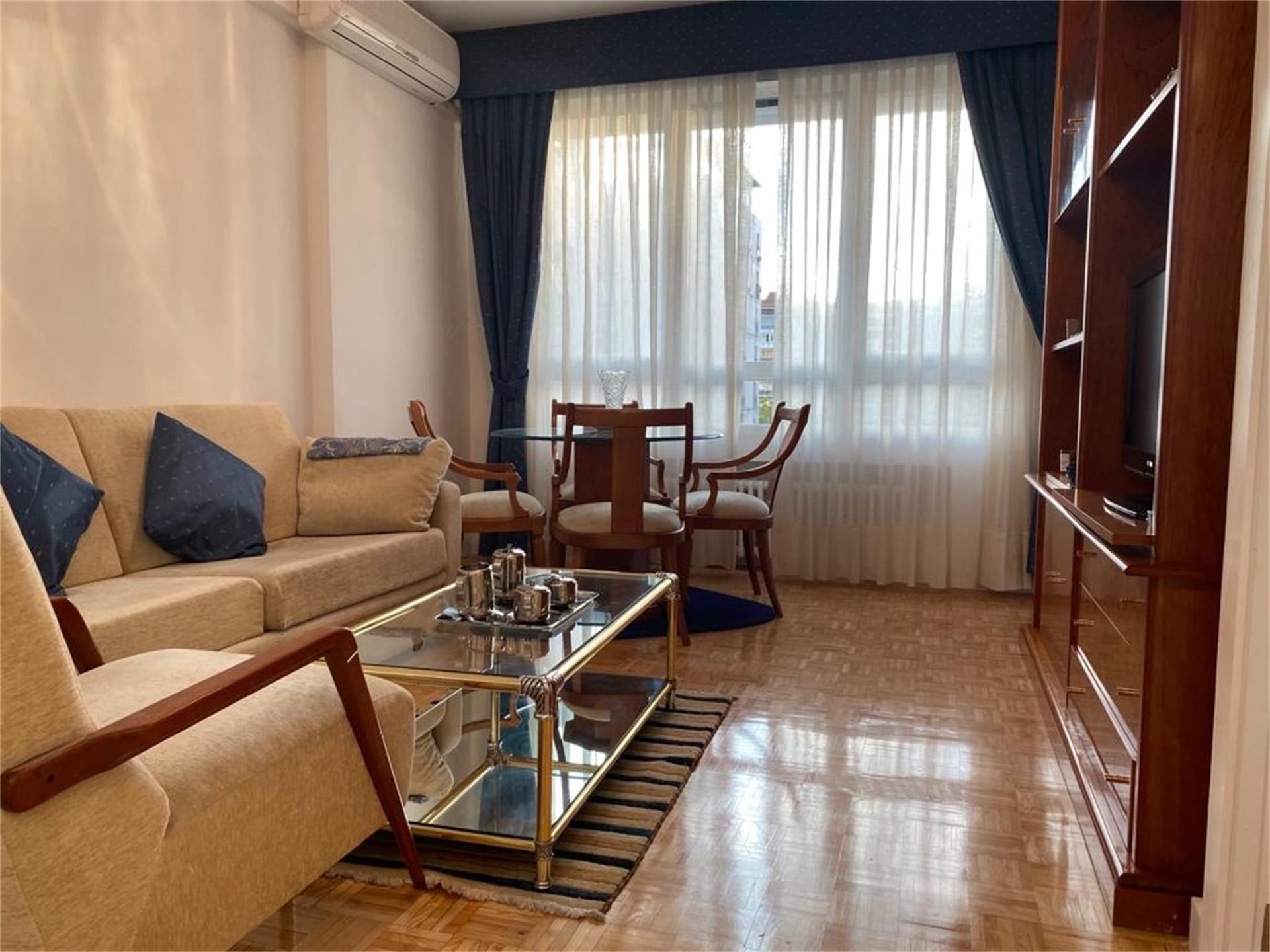 Living room of Apartment to rent in  Madrid Capital  with Air Conditioner and Terrace